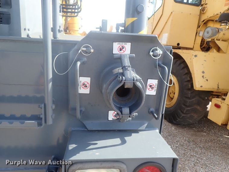 image for item DG2276 2008 Grove RT530E-2  crane