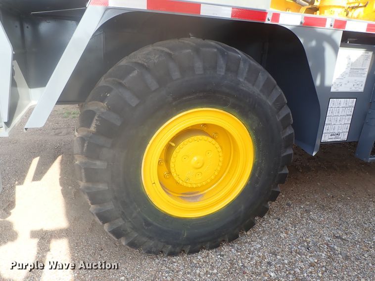 image for item DG2276 2008 Grove RT530E-2  crane