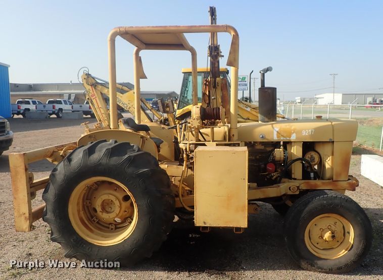 1971 John Deere 400 industrial tractor in Wichita, KS Item DG2313