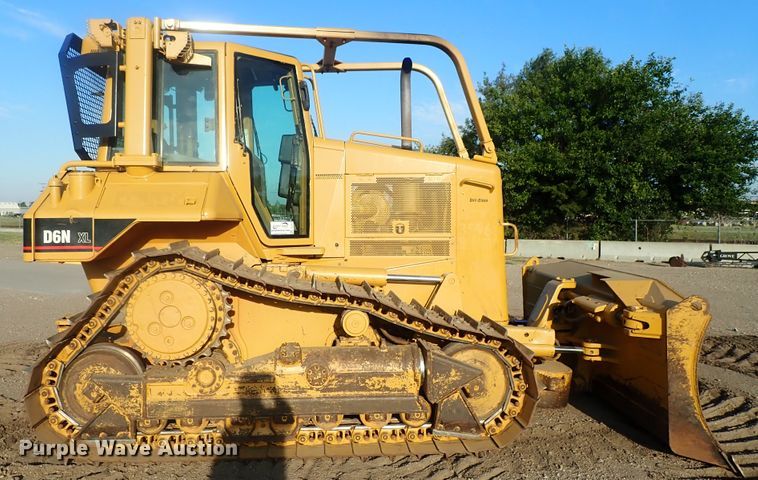 image for item DG2327 2005 Caterpillar D6N XL  dozer