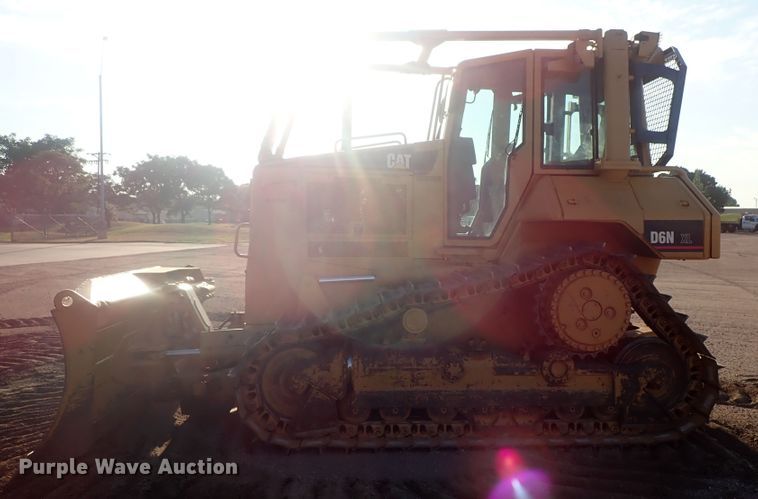 image for item DG2327 2005 Caterpillar D6N XL  dozer
