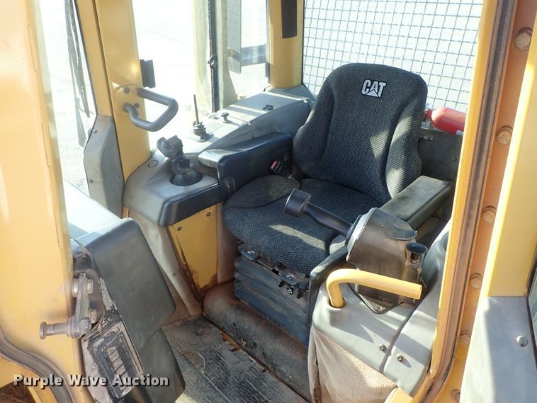 image for item DG2327 2005 Caterpillar D6N XL  dozer