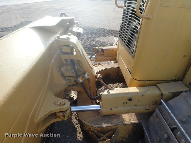 image for item DG2327 2005 Caterpillar D6N XL  dozer