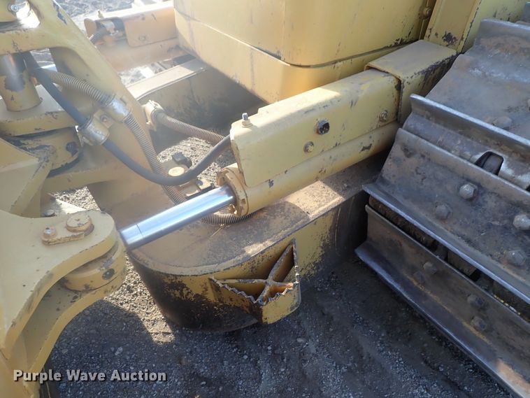 image for item DG2327 2005 Caterpillar D6N XL  dozer