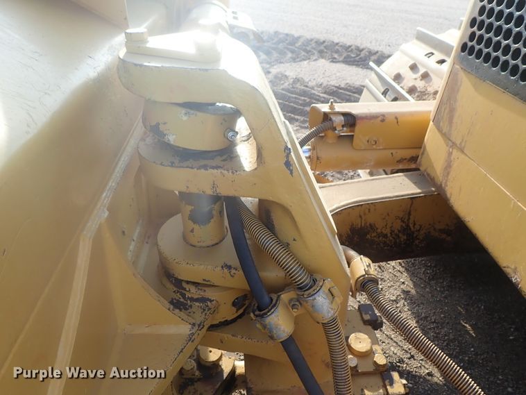 image for item DG2327 2005 Caterpillar D6N XL  dozer