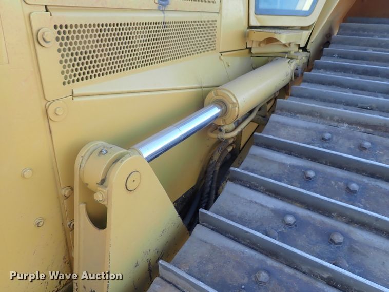 image for item DG2327 2005 Caterpillar D6N XL  dozer