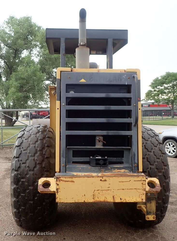 image for item DG2333 1994 Caterpillar CS-563  vibratory single drum roller