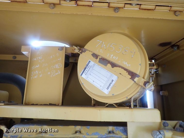 image for item DG2333 1994 Caterpillar CS-563  vibratory single drum roller