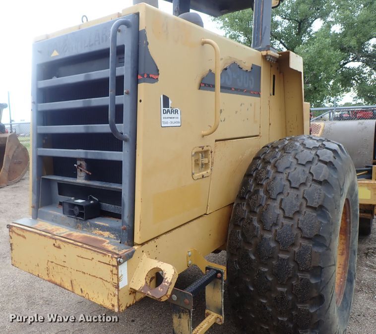 image for item DG2333 1994 Caterpillar CS-563  vibratory single drum roller