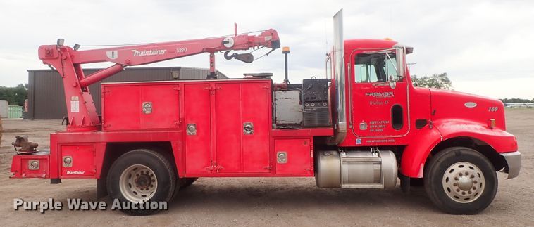 image for item DG2346 1996 Peterbilt 330  service truck with crane