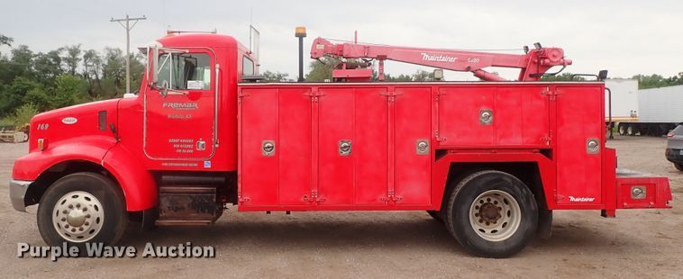 image for item DG2346 1996 Peterbilt 330  service truck with crane