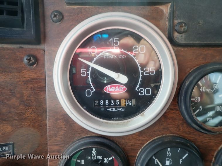 image for item DG2346 1996 Peterbilt 330  service truck with crane