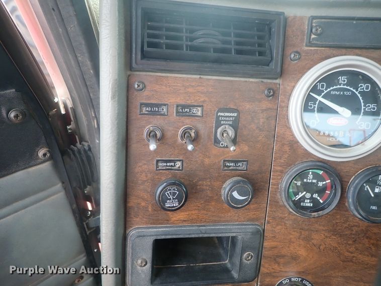 image for item DG2346 1996 Peterbilt 330  service truck with crane