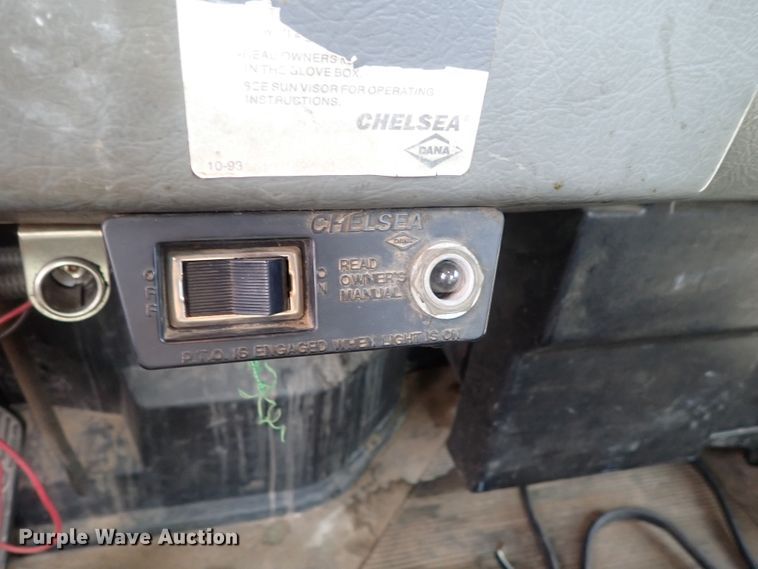 image for item DG2346 1996 Peterbilt 330  service truck with crane