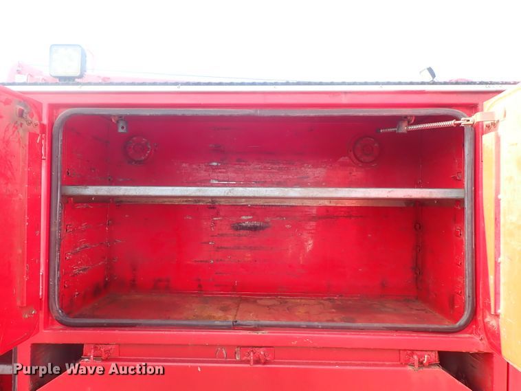 image for item DG2346 1996 Peterbilt 330  service truck with crane