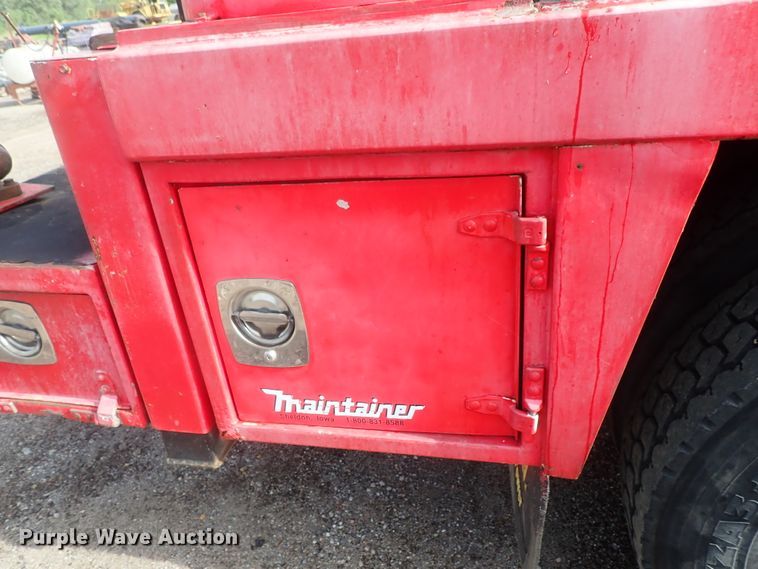 image for item DG2346 1996 Peterbilt 330  service truck with crane