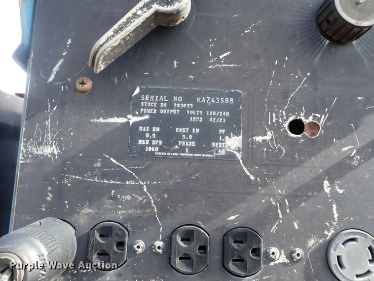 image for item DG2346 1996 Peterbilt 330  service truck with crane