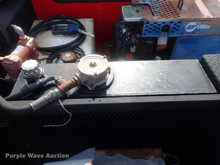 image for item DG2346 1996 Peterbilt 330  service truck with crane