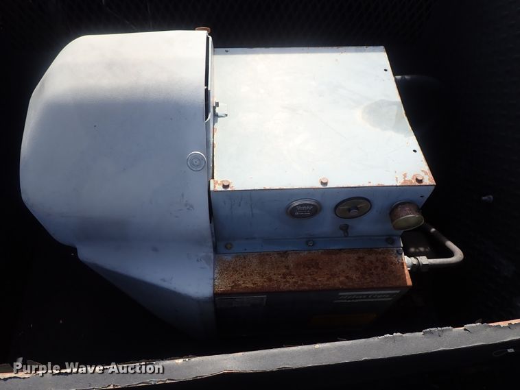 image for item DG2346 1996 Peterbilt 330  service truck with crane