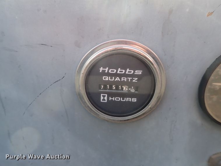 image for item DG2346 1996 Peterbilt 330  service truck with crane