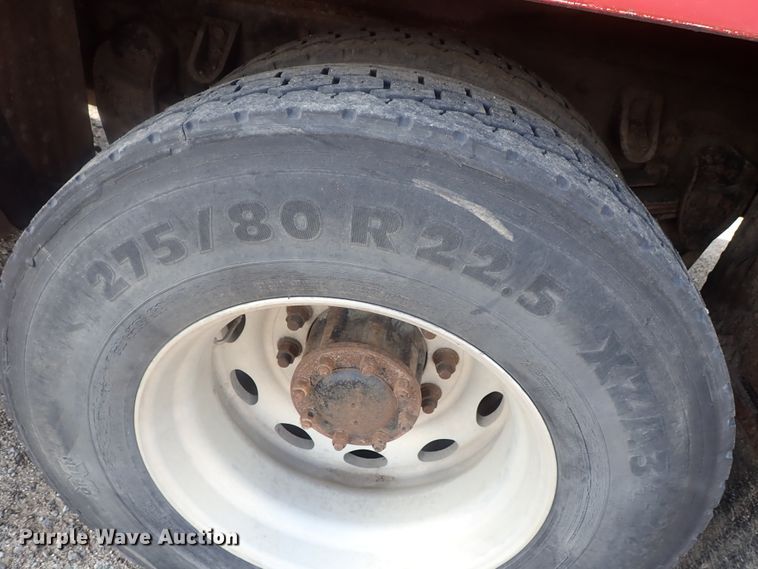 image for item DG2346 1996 Peterbilt 330  service truck with crane