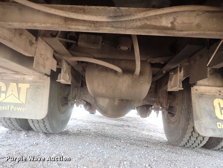 image for item DG2346 1996 Peterbilt 330  service truck with crane