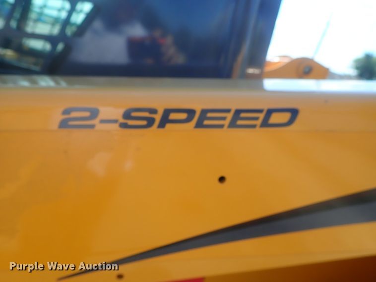 image for item DG2377 2017 Mustang 2200R  skid steer loader