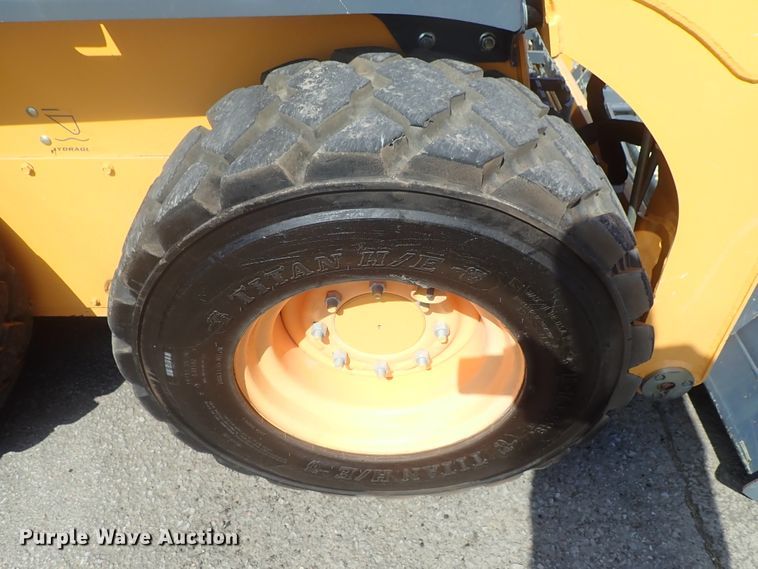 image for item DG2377 2017 Mustang 2200R  skid steer loader