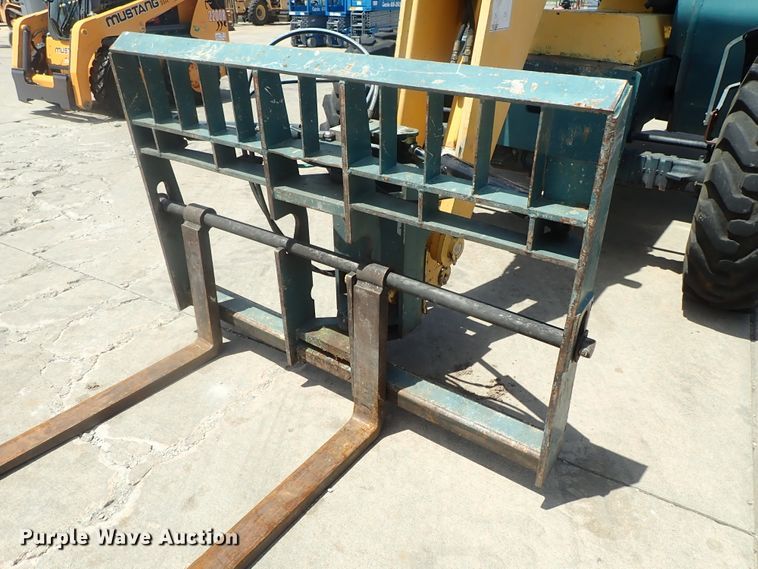 image for item DG2382 2007 Gehl RS8-42  telehandler