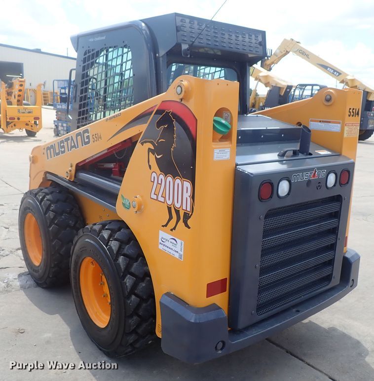 image for item DG2383 2017 Mustang 2200R  skid steer loader