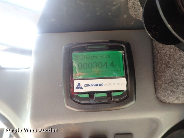 image for item DG2383 2017 Mustang 2200R  skid steer loader