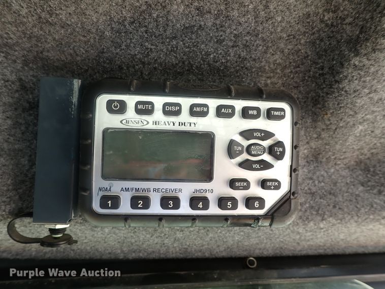 image for item DG2383 2017 Mustang 2200R  skid steer loader