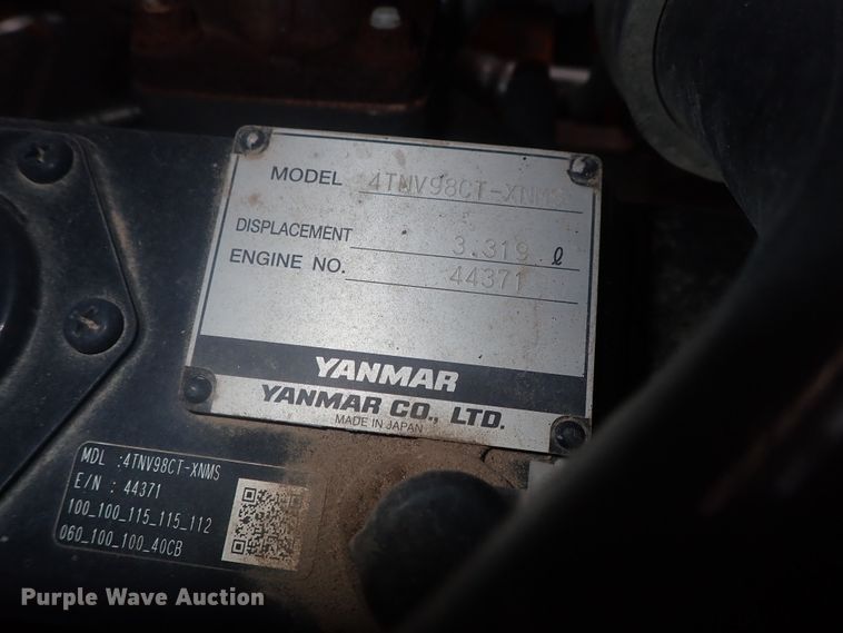 image for item DG2383 2017 Mustang 2200R  skid steer loader