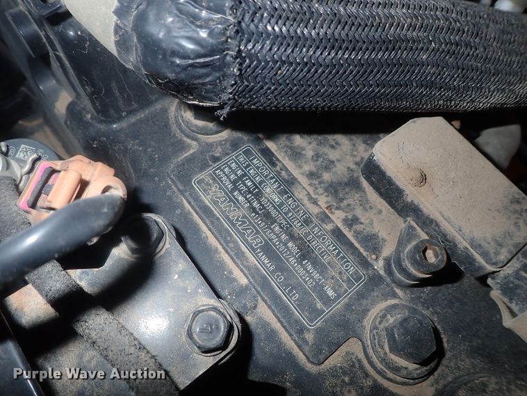 image for item DG2383 2017 Mustang 2200R  skid steer loader