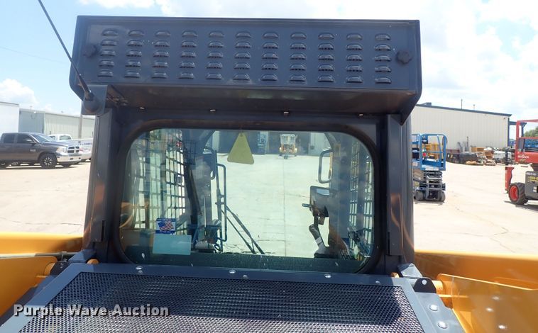 image for item DG2383 2017 Mustang 2200R  skid steer loader