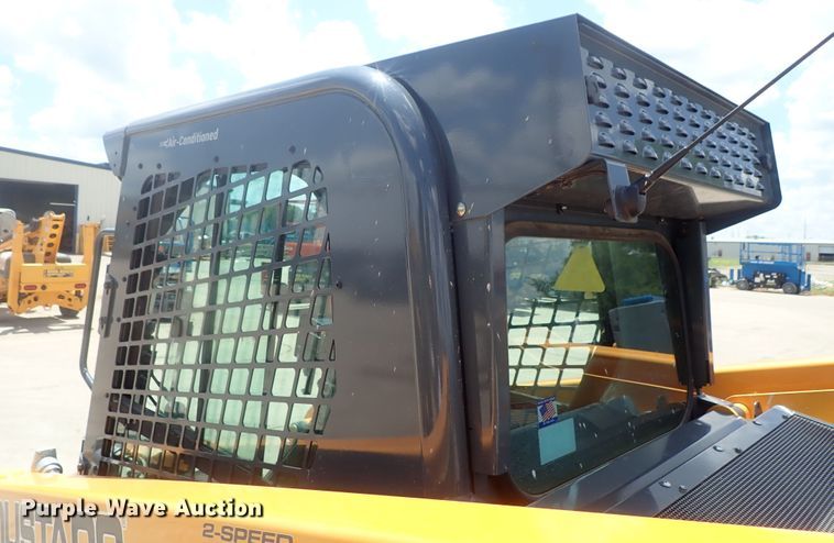 image for item DG2383 2017 Mustang 2200R  skid steer loader