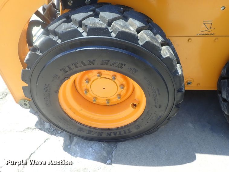 image for item DG2383 2017 Mustang 2200R  skid steer loader