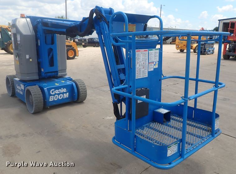 image for item DG2388 2006 Genie Z-30/20N  boom lift