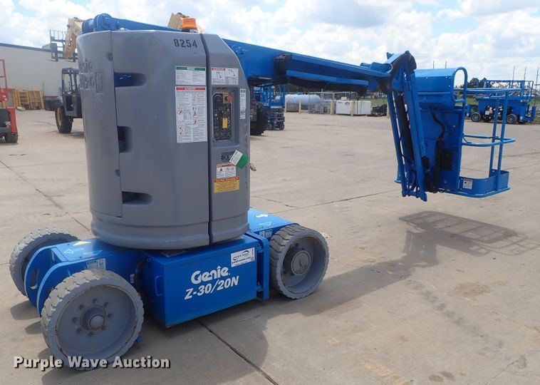 image for item DG2388 2006 Genie Z-30/20N  boom lift