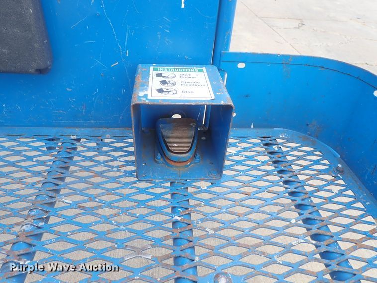 image for item DG2388 2006 Genie Z-30/20N  boom lift