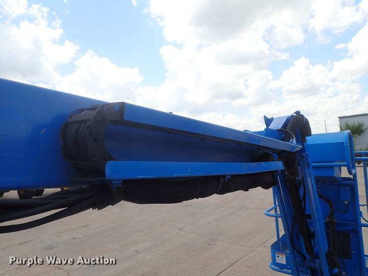 image for item DG2388 2006 Genie Z-30/20N  boom lift