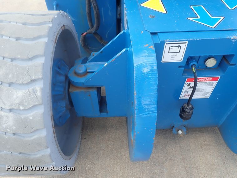 image for item DG2388 2006 Genie Z-30/20N  boom lift
