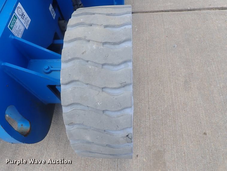 image for item DG2388 2006 Genie Z-30/20N  boom lift