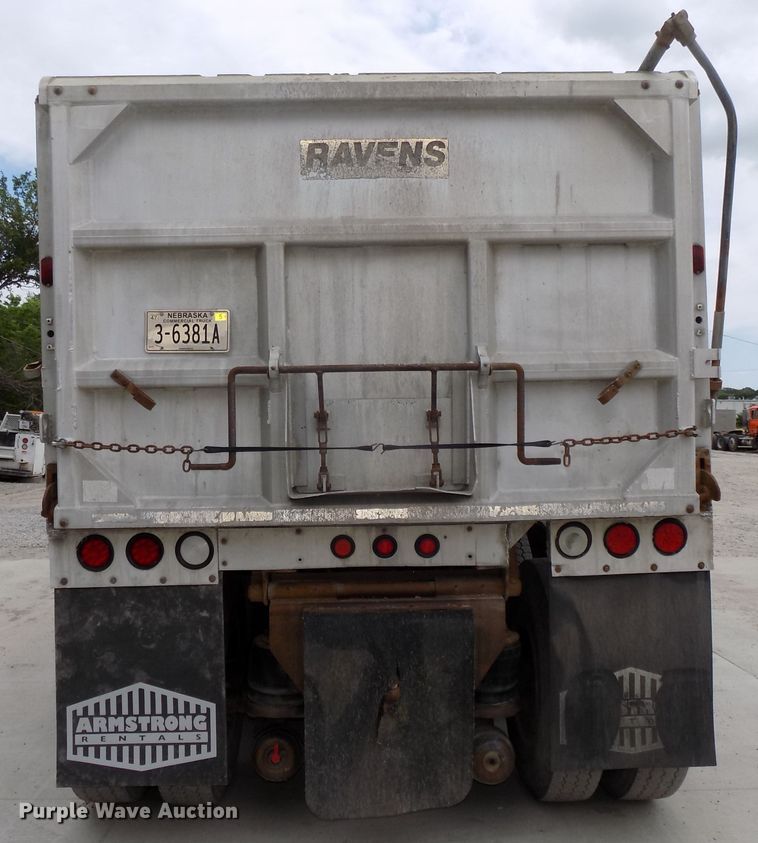 image for item DG2606 1997 Kenworth T800  dump truck