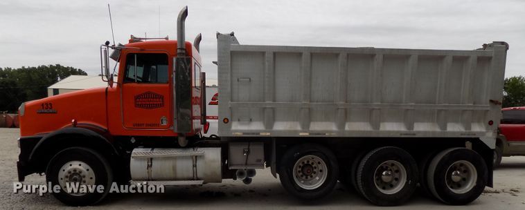 image for item DG2606 1997 Kenworth T800  dump truck