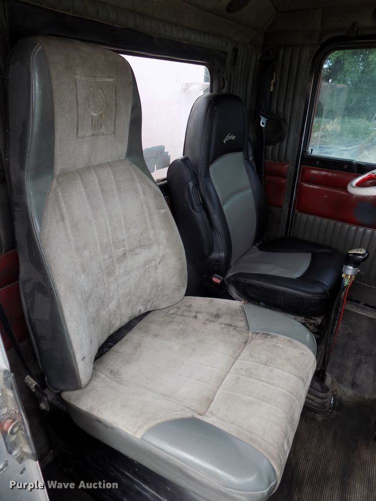 image for item DG2606 1997 Kenworth T800  dump truck