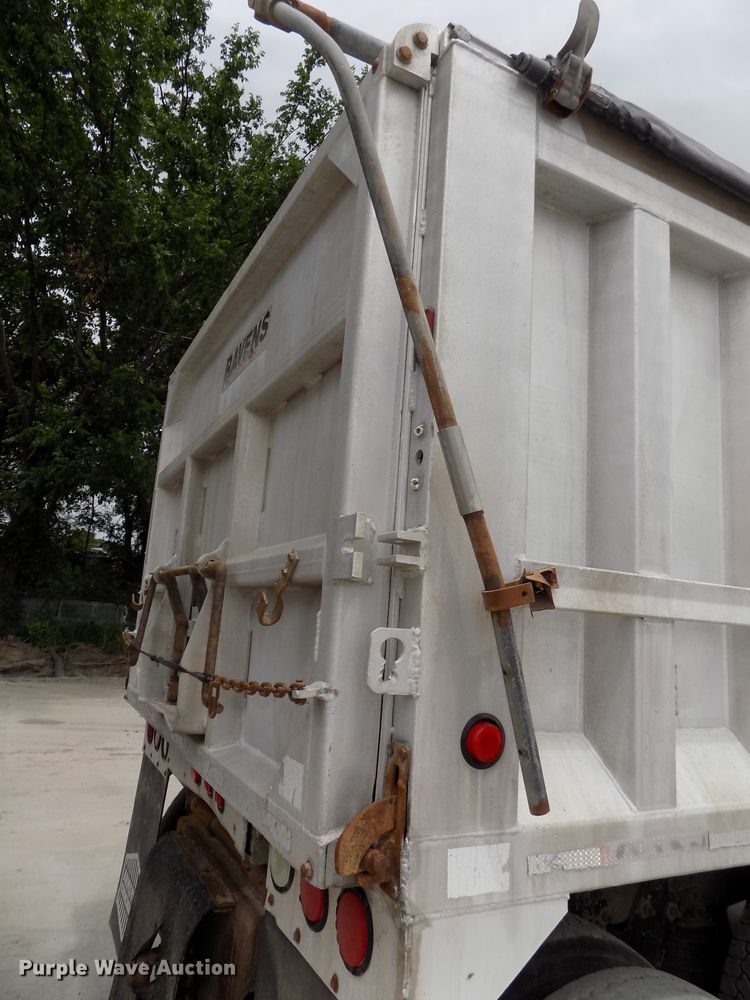 image for item DG2606 1997 Kenworth T800  dump truck