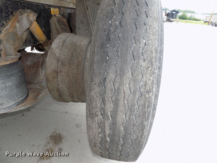 image for item DG2606 1997 Kenworth T800  dump truck