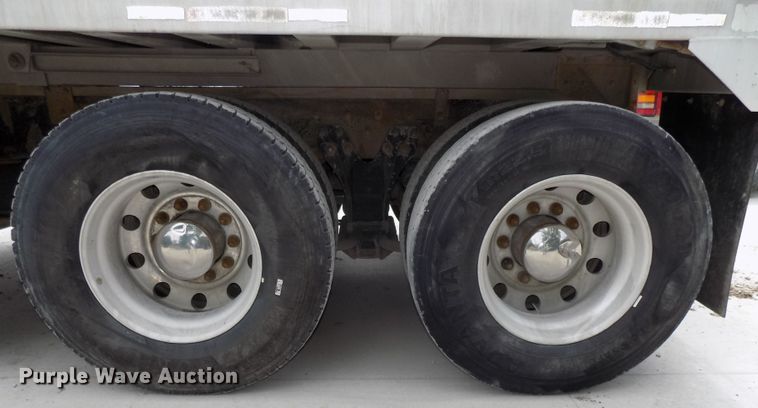 image for item DG2606 1997 Kenworth T800  dump truck