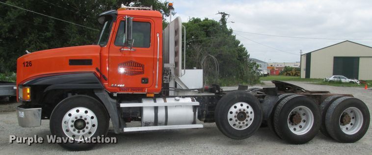 image for item DG2649 2000 Mack CH613  semi truck